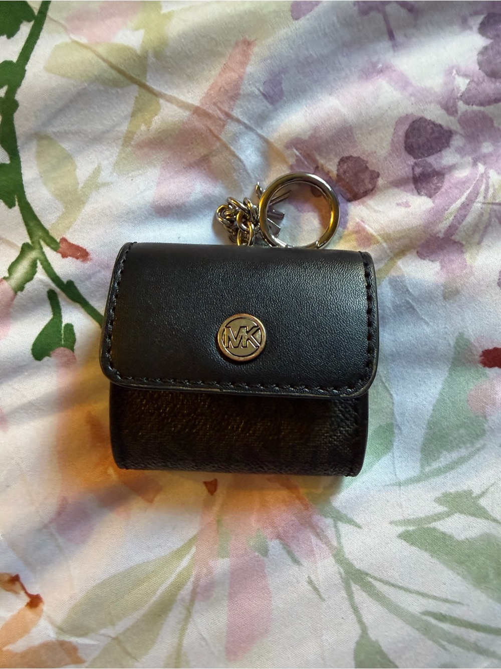 MICHAEL Michael Kors Black Leather Key Case with Gold-Tone MK Charm